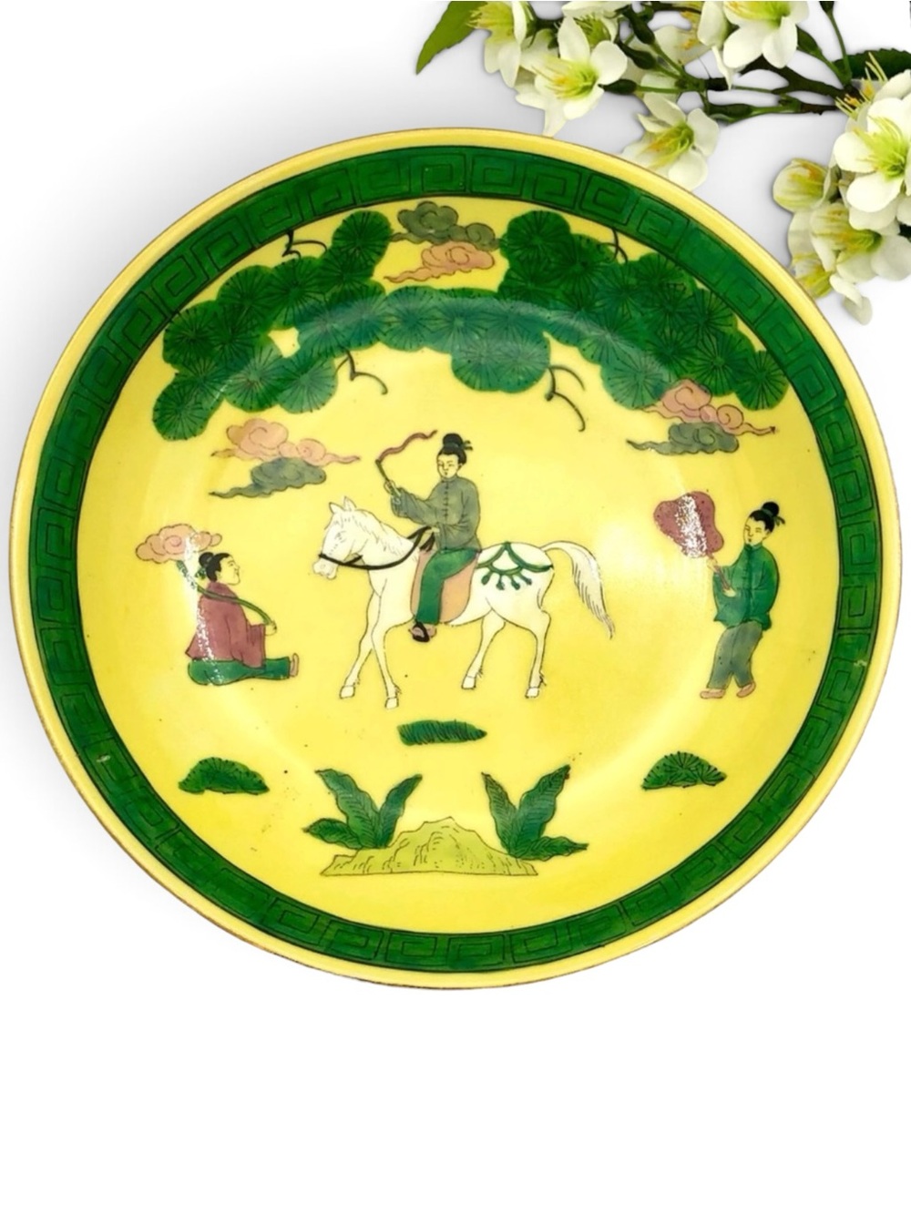 Vtg Japanese Bowl 1970s Andrea Hand Painted Porcelain Yellow With Figural Scene